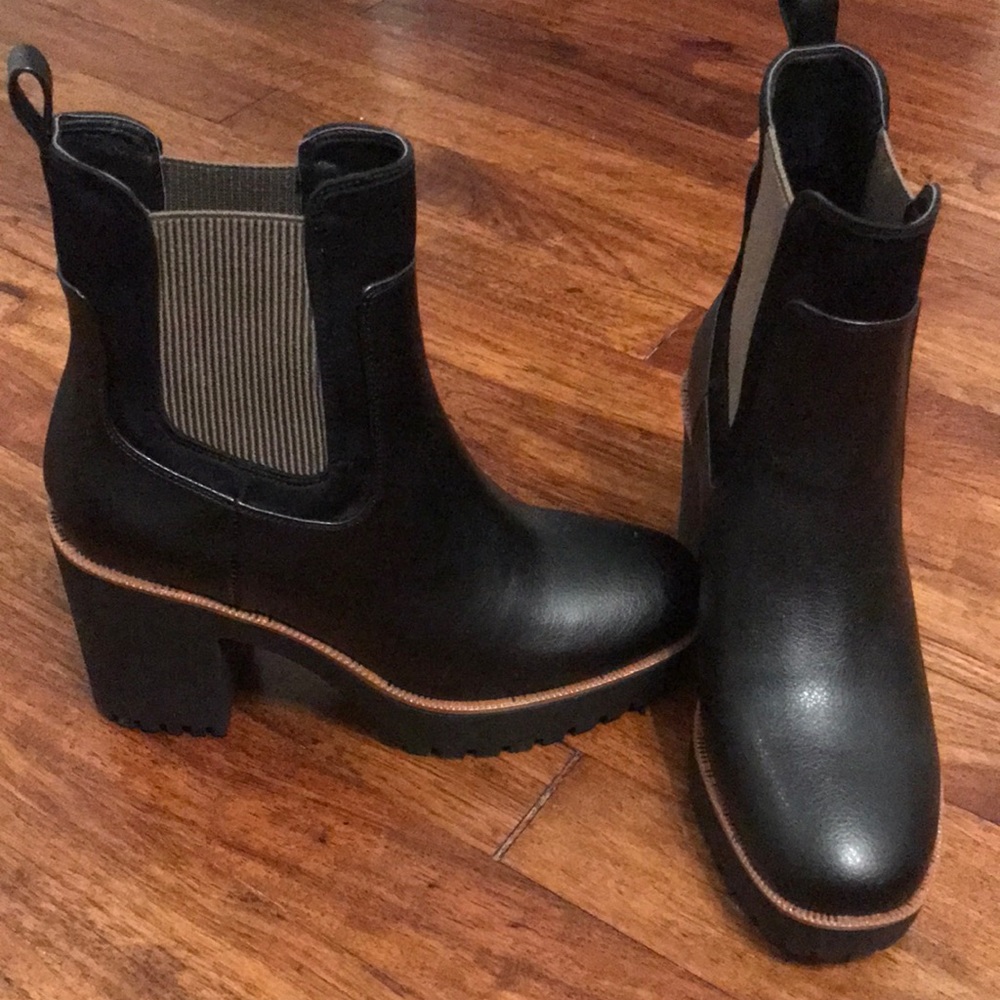 Chinese Laundry Good Day Grain-Ne boots